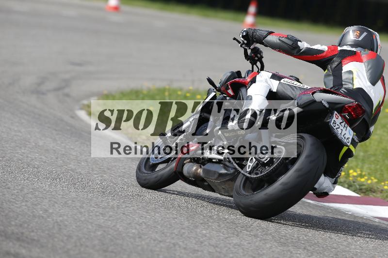 /53 16.09.2025 Track Day Domi Aegerter ADR/Gruppe gelb/111